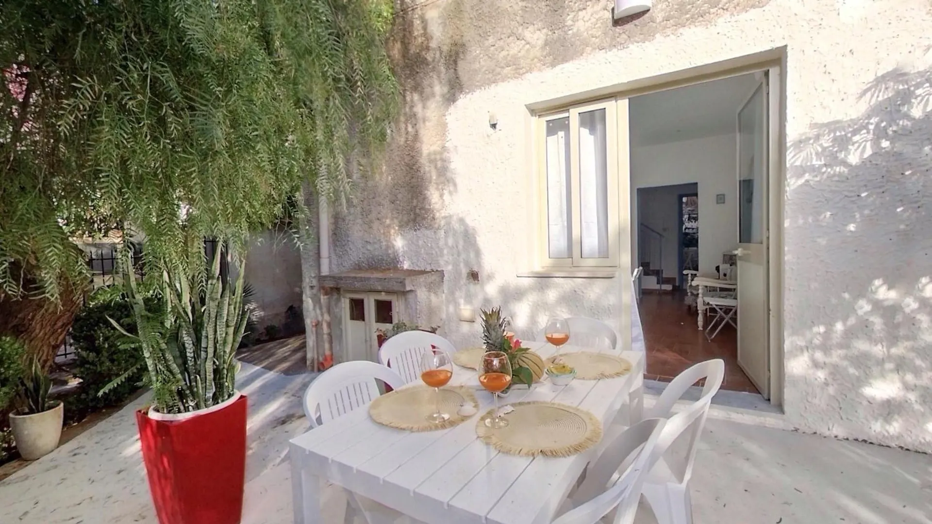 Holiday Home Green Paradise Palermo 0*,  Italia